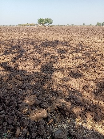 ખેતીની જમીન વેચવાની છે