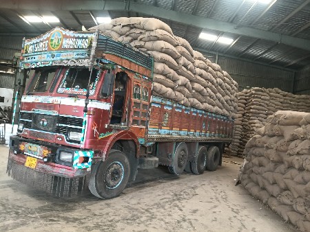 12 Tyer Truck
