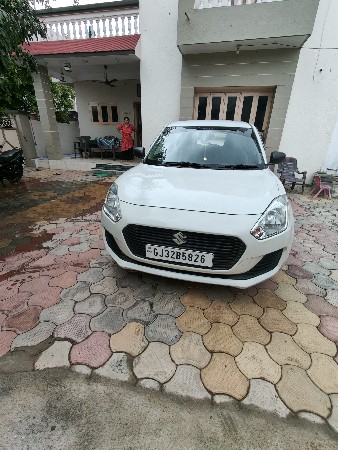 maruti suzuki swift Lxi 2018