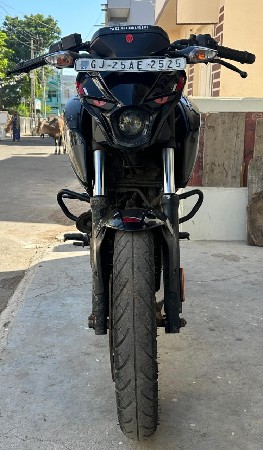 BAJAJ Pulsar N 160