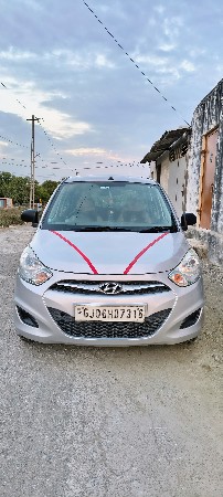 I10 ગાડી વેચવાની છે.
