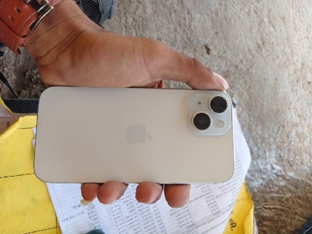 iPhone 15