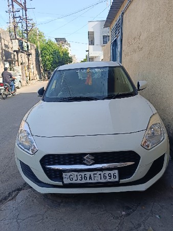 Swift vxi 2022/8 piyor petrol