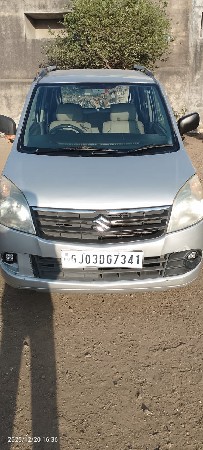 વેગેનાર ગાડી વેચવાની છે 2011 નું મો
