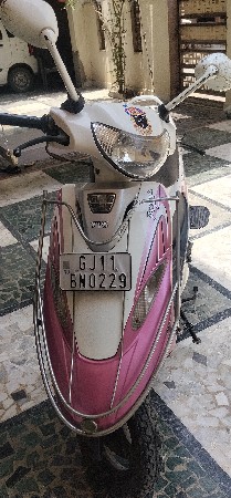 TVs scooty+