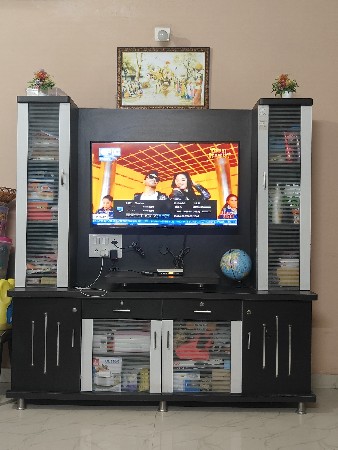 TV UNIT