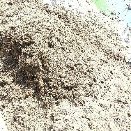 ખાતર વેચવાનું છે