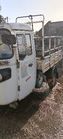 Bajaj maxima Loding Desal