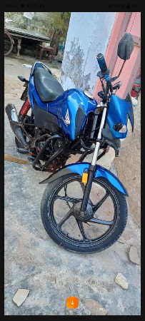 લીવો ગાડી વેચવાની સે