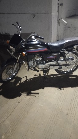 ટુ વ્હીલર વેચવાનું છે