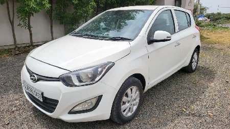 વેચવાની છે