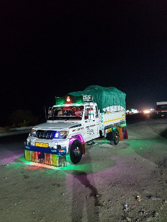 બોલેરો પીકપ એફબી