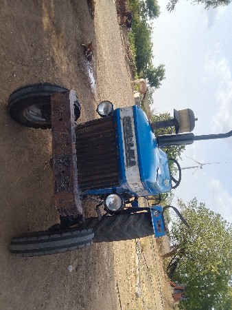 ટ્રેકટર વેચવાનું છે
