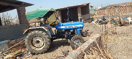 new Holland 3032  વેચવાનું છે