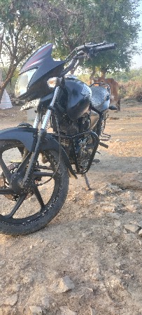 વેચવાની છે