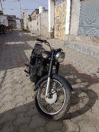 ડીઝલ બુલેટ વેચવાનું છે