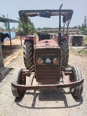 ટ્રેકટર વેચવાનું છે