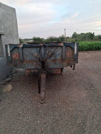 મોટા ટેકટર ની ટેઈલર વેચવાની છે