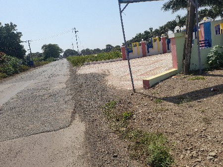 પ્લોટ ભાડે આપવાનો છે