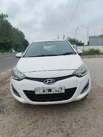 i20 magna+