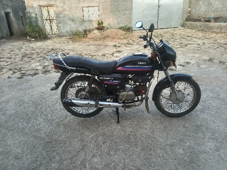 હિરો splendor ગાડી  વેચવાની છે