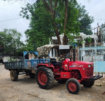 ટ્રેક્ટર વેચવાનુ છે