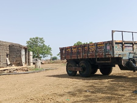 જય સીતારામ નું ફોરવીલ ટેલર વેચવાનું