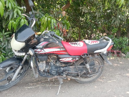 હીરો હોન્ડા ડીલક્ષ વેચવાનું છે