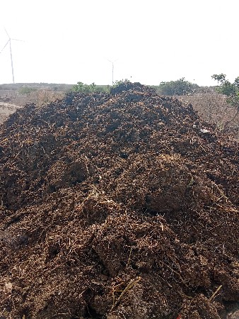 ખાતર વેચવાનું છે