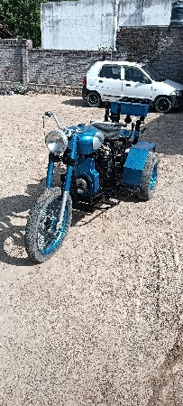 સનેડો વેચવાનો છે. 7.5 નો છે.