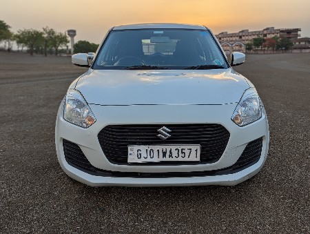 Swift car વેચવાનિ છે