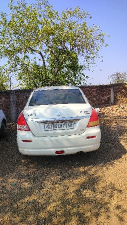 વેચવાની છે