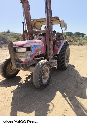લોડર 605