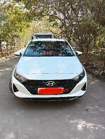 ગાડી વેચવાની છે