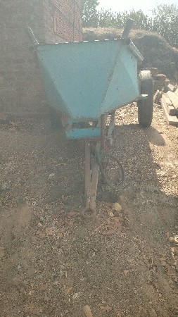 મીની ટેકટર નું ગાડું વેચવાનું છે