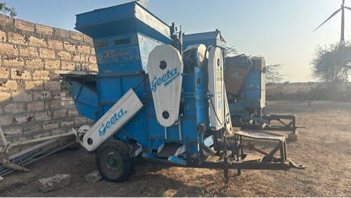 Geeta thresher