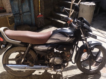ટુ વ્હીલર વેચવાનું છે.