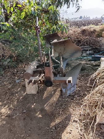પ્લાઊ વેચવાના છે.