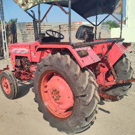 Mahindra 275 di
