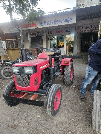 મીની ટ્રેક્ટર વેચવા નું છે