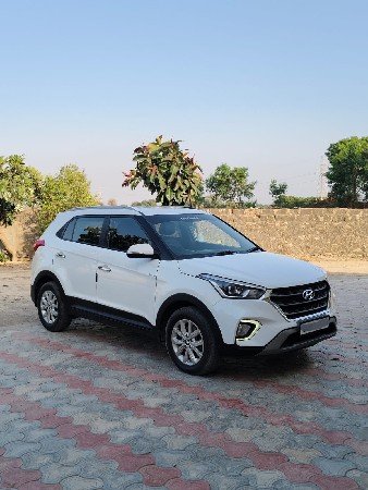 Hyundai CRETA 1.6 SX Top