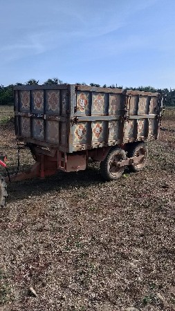 ટૉલી વેચવાની છૅ