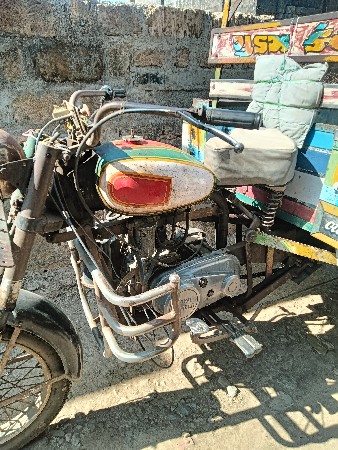 રીક્ષા વેચવાની છે