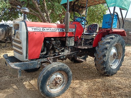 ટ્રેક્ટર વેચવા નુ છે