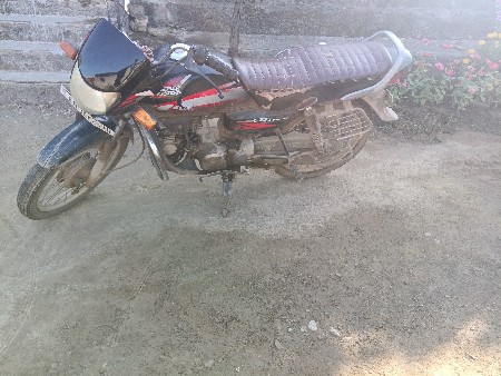આ ગાડી વેચવા ની સે