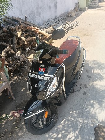 વેચવાનું છે
