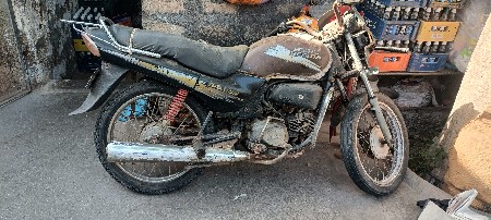 ટુ વ્હીલ વેચવાનું છે