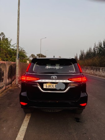 toyota fortuner 🚗 2019 black lover