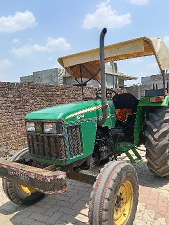 john deere 5204 black body