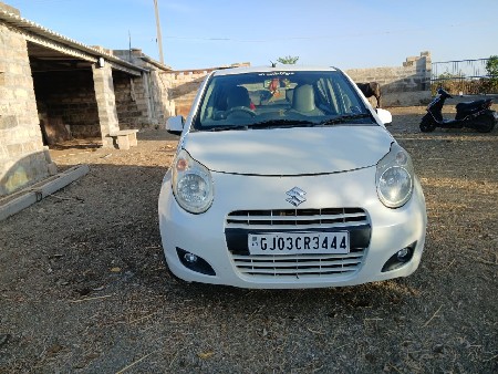 ફોર વ્હીલ વેચવાનું છે